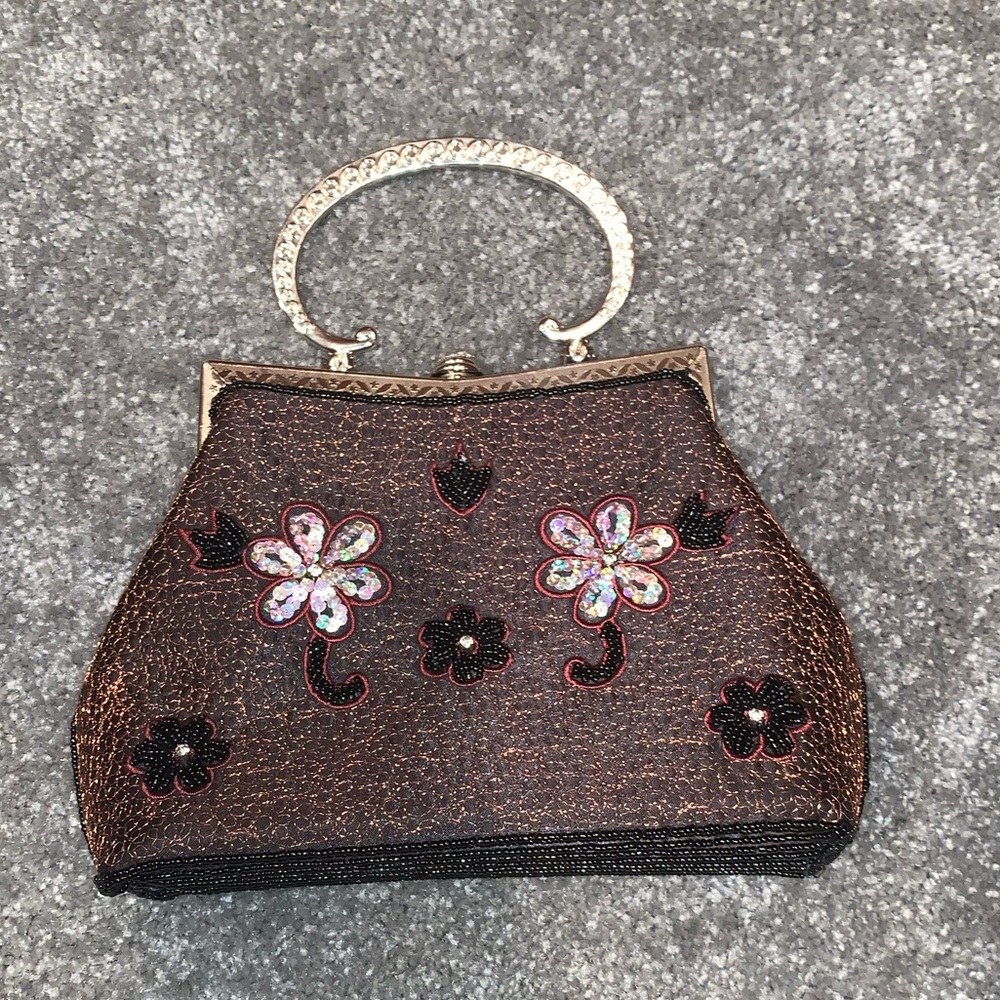 Purse - Picture 4 of 9
